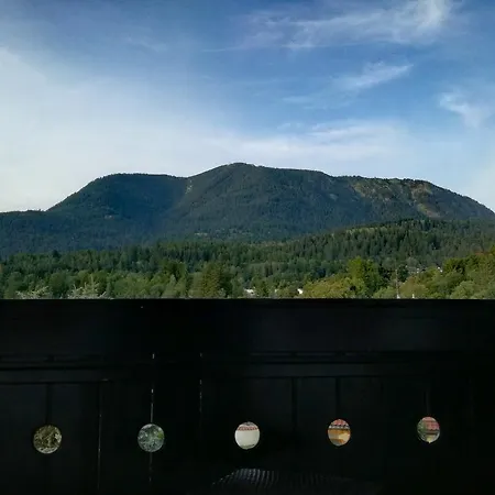 بيت شباب دير أثليتين بيت شباب *