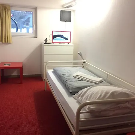 بيت شباب دير أثليتين جارمش بارتنكيرشن