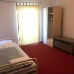 阿特尔腾旅舍 *
